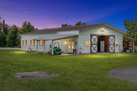 Villa ou maison à louer à Morriston, Floride: 40.13 m2 № 1750277 - photo 1