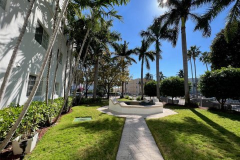 Apartamento en alquiler en Miami Beach, Florida, 1 dormitorio, 48.68 m2 № 1938735 - foto 10