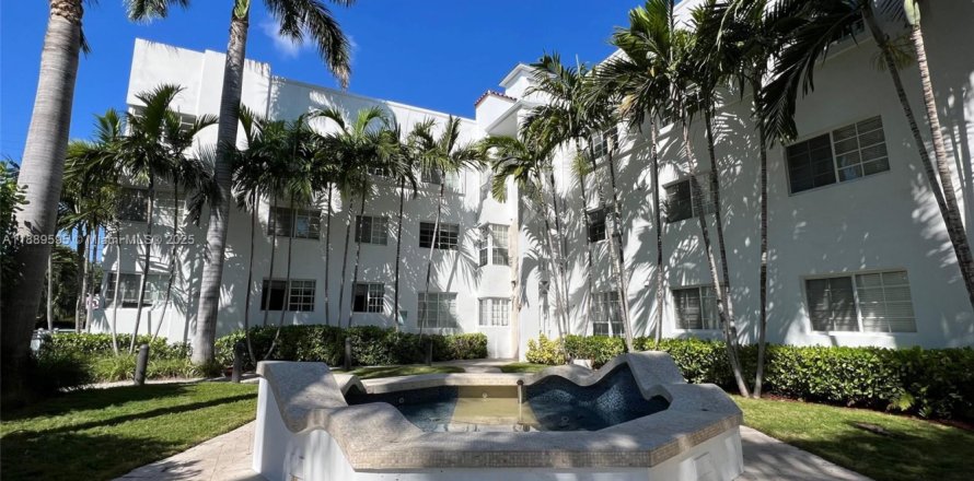 Apartamento en Miami Beach, Florida 1 dormitorio, 48.68 m2 № 1938735
