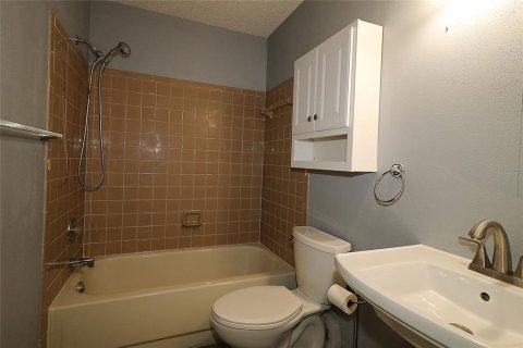 House in Ocala, Florida 2 bedrooms, 132.29 sq.m. № 1801785 - photo 11
