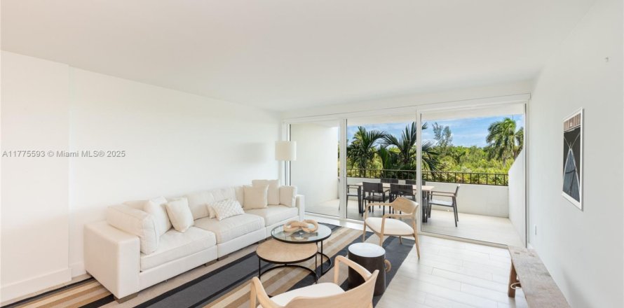 Condo in Key Biscayne, Florida, 2 bedrooms  № 1712109