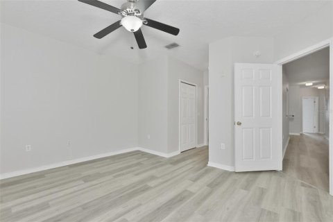 Condo in Riverview, Florida, 3 bedrooms № 2207919 - photo 22