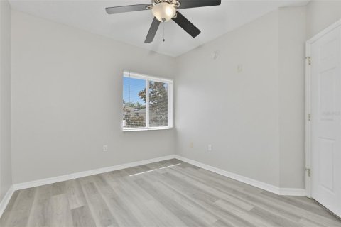 Condo in Riverview, Florida, 3 bedrooms № 2207919 - photo 15