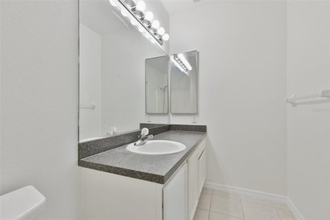 Condo in Riverview, Florida, 3 bedrooms № 2207919 - photo 20