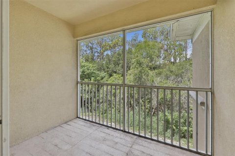 Condo in Riverview, Florida, 3 bedrooms № 2207919 - photo 11