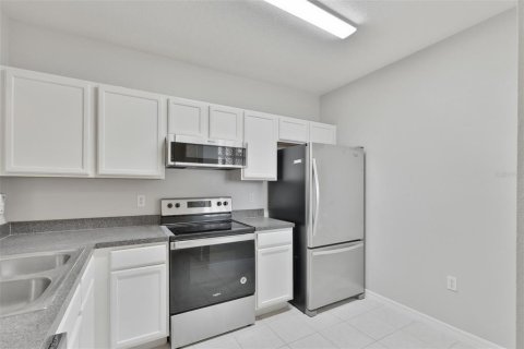 Condo in Riverview, Florida, 3 bedrooms № 2207919 - photo 18