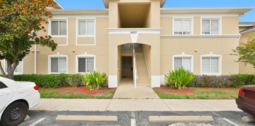 Condo in Riverview, Florida, 3 bedrooms № 2207919