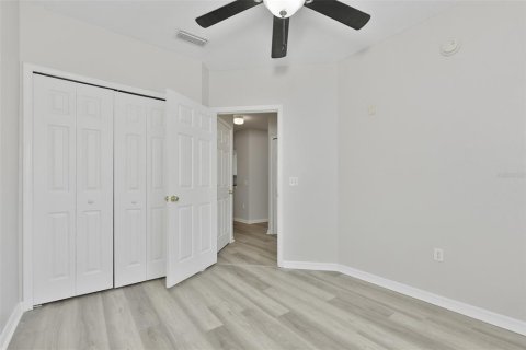 Condo in Riverview, Florida, 3 bedrooms № 2207919 - photo 14