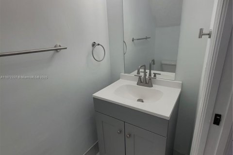 Adosado en alquiler en Miami, Florida, 3 dormitorios, 120.77 m2 № 1922559 - foto 6