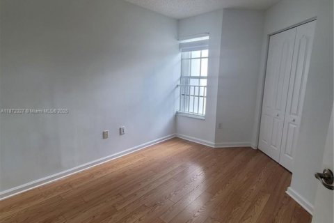 Adosado en alquiler en Miami, Florida, 3 dormitorios, 120.77 m2 № 1922559 - foto 23