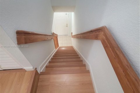 Adosado en alquiler en Miami, Florida, 3 dormitorios, 120.77 m2 № 1922559 - foto 15