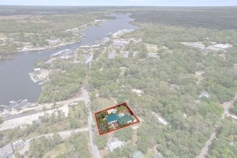 House in Homosassa, Florida 3 bedrooms, 190.45 sq.m. № 2227242 - photo 7
