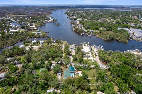 House in Homosassa, Florida 3 bedrooms, 190.45 sq.m. № 2227242 - photo 6