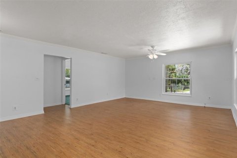 House in Homosassa, Florida 3 bedrooms, 190.45 sq.m. № 2227242 - photo 13