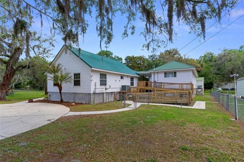 House in Homosassa, Florida 3 bedrooms, 190.45 sq.m. № 2227242