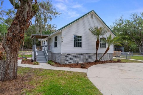 House in Homosassa, Florida 3 bedrooms, 190.45 sq.m. № 2227242 - photo 10