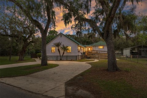 House in Homosassa, Florida 3 bedrooms, 190.45 sq.m. № 2227242 - photo 2