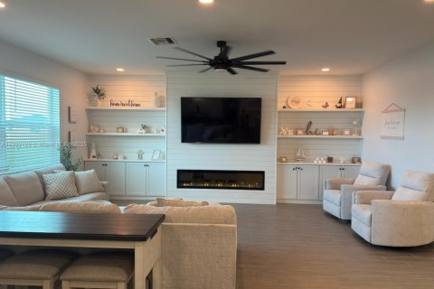 Casa en venta en Port St. Lucie, Florida, 4 dormitorios, 239.97 m2 № 1976345 - foto 10