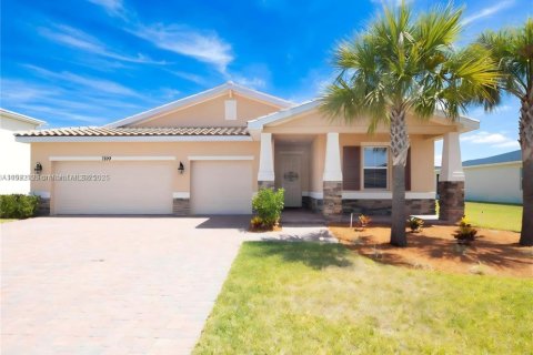 Casa en Port St. Lucie, Florida 4 dormitorios, 239.97 m2 № 1976345