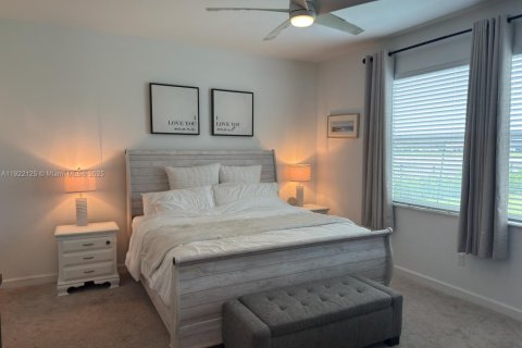 Casa en venta en Port St. Lucie, Florida, 4 dormitorios, 239.97 m2 № 1976345 - foto 24