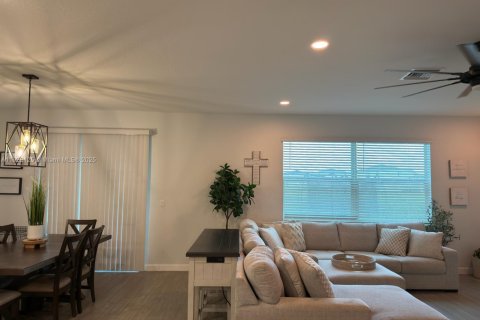 Casa en venta en Port St. Lucie, Florida, 4 dormitorios, 239.97 m2 № 1976345 - foto 22