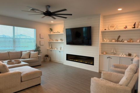 Casa en venta en Port St. Lucie, Florida, 4 dormitorios, 239.97 m2 № 1976345 - foto 7