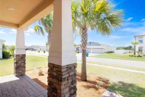 Casa en venta en Port St. Lucie, Florida, 4 dormitorios, 239.97 m2 № 1976345 - foto 5