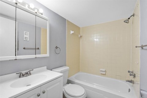 Condominio en venta en Tampa, Florida, 2 dormitorios, 101.64 m2 № 1885784 - foto 25