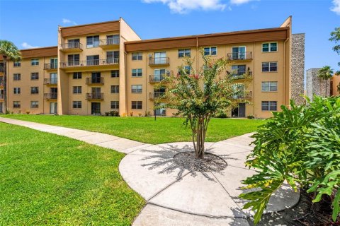 Condominio en venta en Tampa, Florida, 2 dormitorios, 101.64 m2 № 1885784 - foto 26