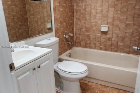 Снять в аренду кондоминиум в Хайалиа, Флорида 2 спальни, 75.44м2, № 1955492 - фото 10