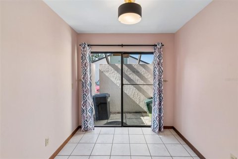 Condo in Winter Park, Florida, 3 bedrooms  № 2215344 - photo 9