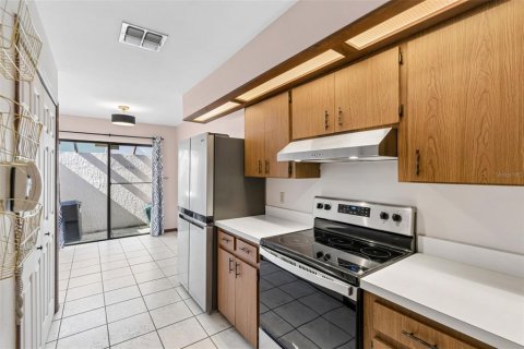 Condo in Winter Park, Florida, 3 bedrooms  № 2215344 - photo 4