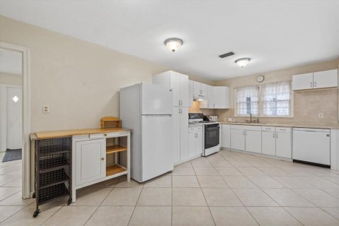 Casa en venta en Sarasota, Florida, 2 dormitorios, 149.48 m2 № 2199071 - foto 24