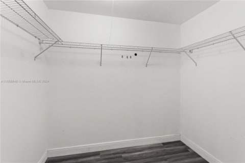 Condo in Pompano Beach, Florida, 3 bedrooms № 1973241 - photo 13