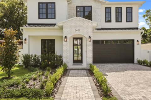 House in Orlando, Florida 5 bedrooms, 296.54 sq.m. № 2216532 - photo 4