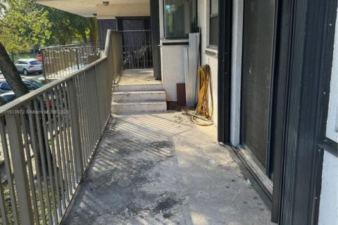 Copropriété à louer à Davie, Floride: 2 chambres, 102.19 m2 № 1954833 - photo 14