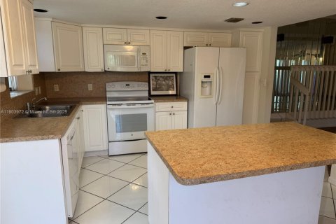 Copropriété à louer à Davie, Floride: 2 chambres, 102.19 m2 № 1954833 - photo 5