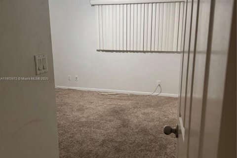 Copropriété à louer à Davie, Floride: 2 chambres, 102.19 m2 № 1954833 - photo 10