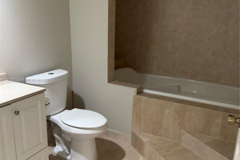 Copropriété à louer à Davie, Floride: 2 chambres, 102.19 m2 № 1954833 - photo 9