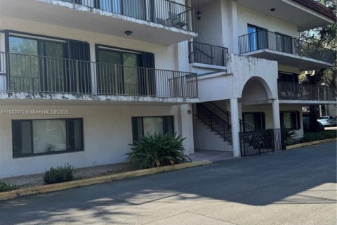 Copropriété à louer à Davie, Floride: 2 chambres, 102.19 m2 № 1954833 - photo 3