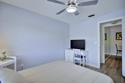 Condominio en venta en Sebring, Florida, 2 dormitorios, 91.32 m2 № 2212366 - foto 26