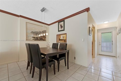 Condominio en venta en Dania Beach, Florida, 1 dormitorio, 74.32 m2 № 1948900 - foto 10