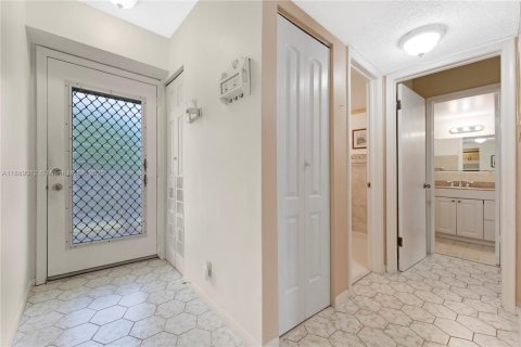 Condominio en venta en Dania Beach, Florida, 1 dormitorio, 74.32 m2 № 1948900 - foto 20