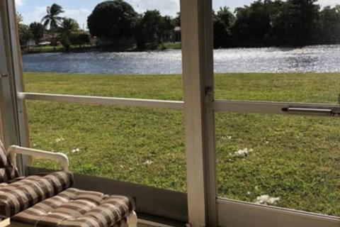 Copropriété à vendre à Sunrise, Floride: 2 chambres, 78.97 m2 № 2084592 - photo 3