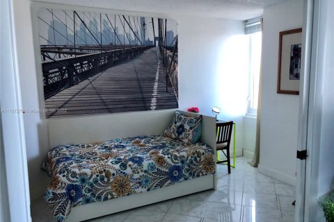 Condominio en alquiler en Miami Beach, Florida, 2 dormitorios, 89.19 m2 № 1938197 - foto 7