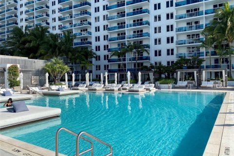 Condominio en alquiler en Miami Beach, Florida, 2 dormitorios, 89.19 m2 № 1938197 - foto 27