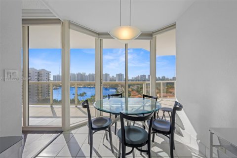 Купить кондоминиум в Авентура, Флорида 2 спальни, 135.64м2, № 2051809 - фото 9