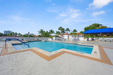 Купить кондоминиум в Авентура, Флорида 2 спальни, 135.64м2, № 2051809 - фото 20