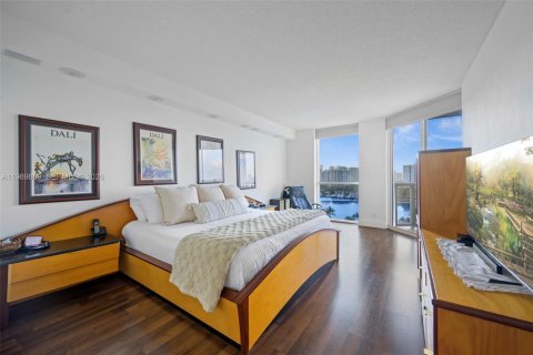 Купить кондоминиум в Авентура, Флорида 2 спальни, 135.64м2, № 2051809 - фото 15