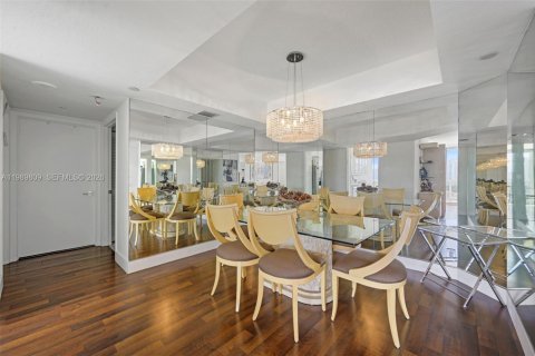 Купить кондоминиум в Авентура, Флорида 2 спальни, 135.64м2, № 2051809 - фото 8
